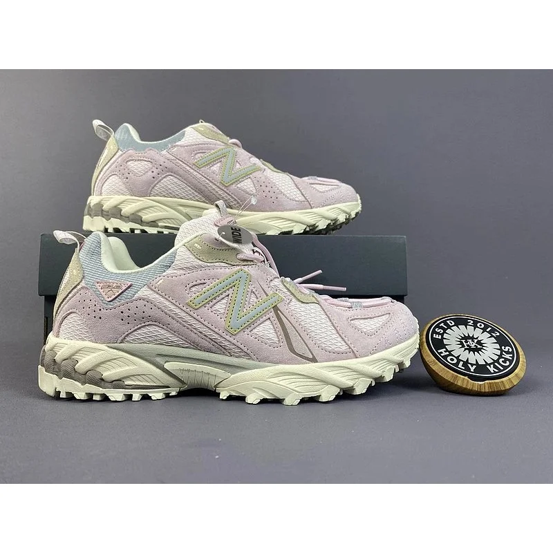 New Balance New Balance 900 MT1906R Pastel Pink Sneakers Pink