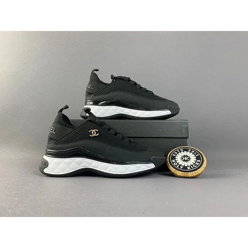 Chanel Runners Black/Gold Sneakers