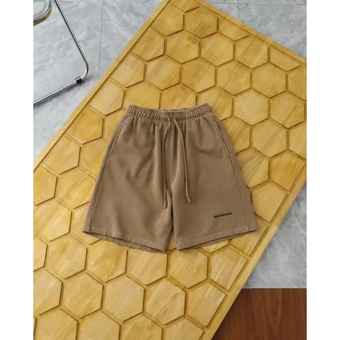 Balenciaga Balenciaga Beige Logo Embroidered Shorts Beige - 1