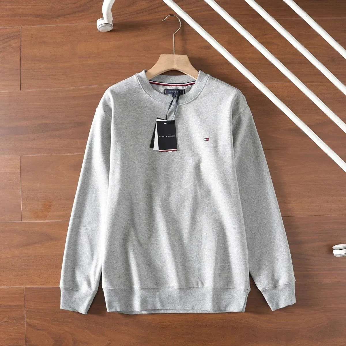 Tommy Hilfiger Tommy Hilfiger Classic Logo Grey Sweatshirt Grey - 1