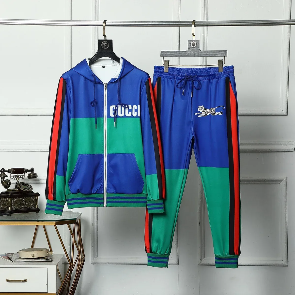 Gucci Gucci Blue & Green Tiger Tracksuit Blue - 1