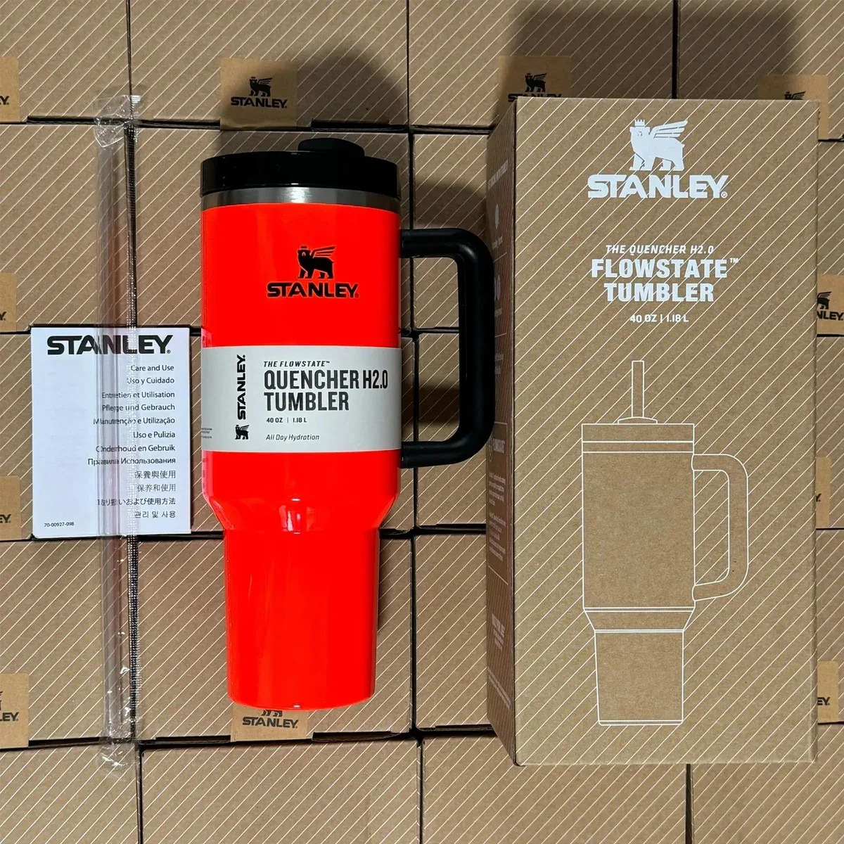 Stanley Stanley Quencher H2.0 Flowstate Tumbler Fluorescent Orange Orange - 1