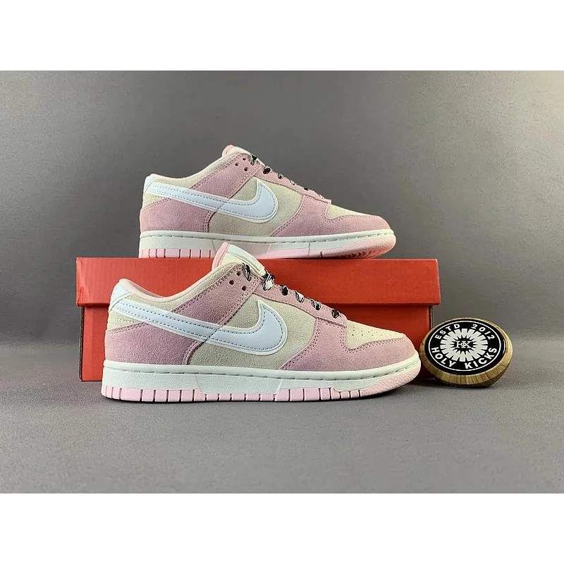 Nike Nike Dunk Low Pink/Beige Sneakers Pink