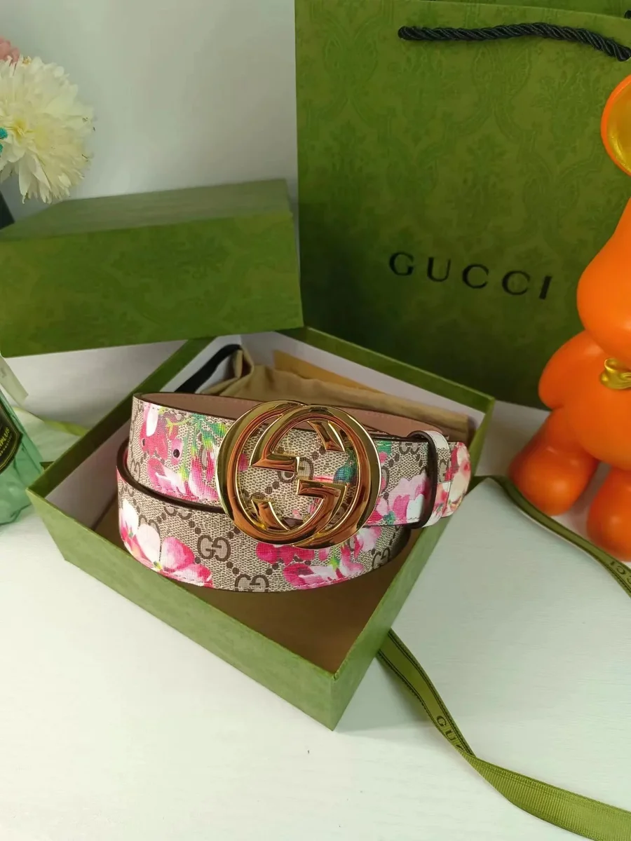 Gucci Gucci GG Supreme Floral Beige/Pink Belt Beige