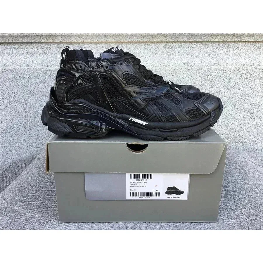 Balenciaga Balenciaga Runner Monocolor Black Sneakers Black - 1