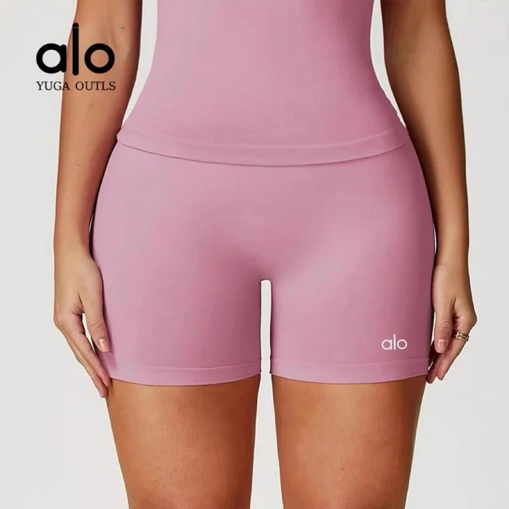 Alo Yuga Outls Alo Yuga Outls皮粉色运动短裤 Pink