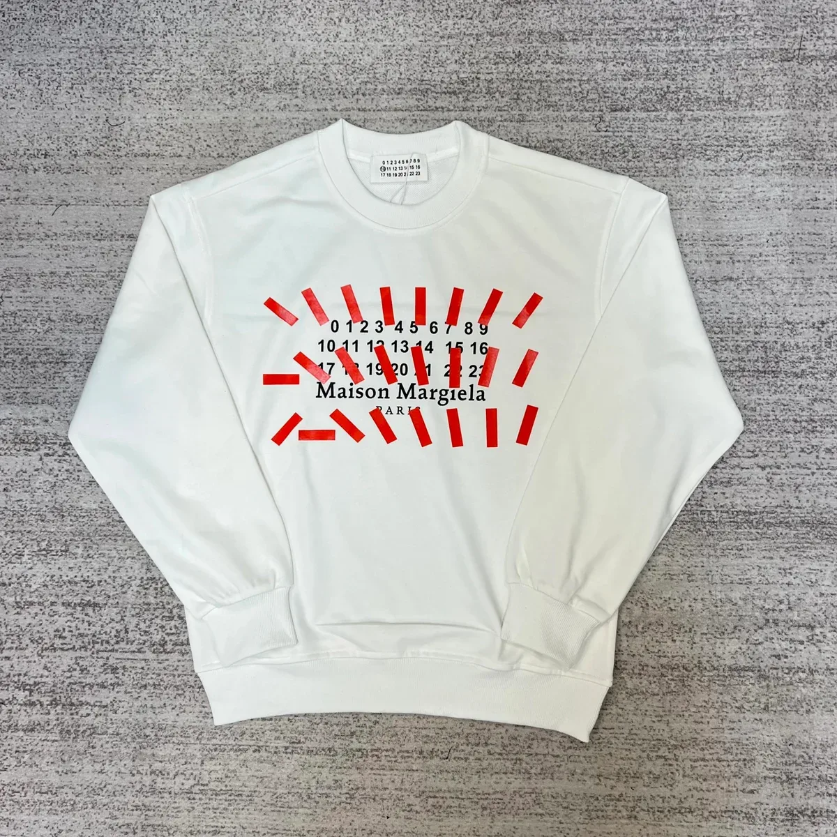 Maison Margiela Maison Margiela Replica 9 White/Red/Black Sweatshirt White