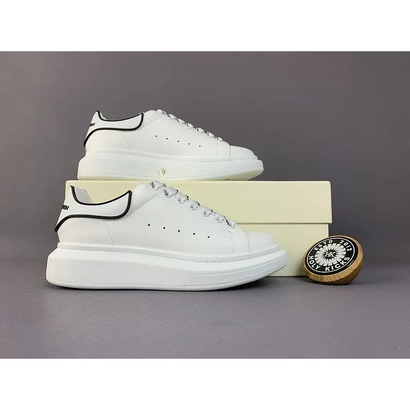 Alexander McQueen Alexander McQueen Oversized White/Black Sneakers White