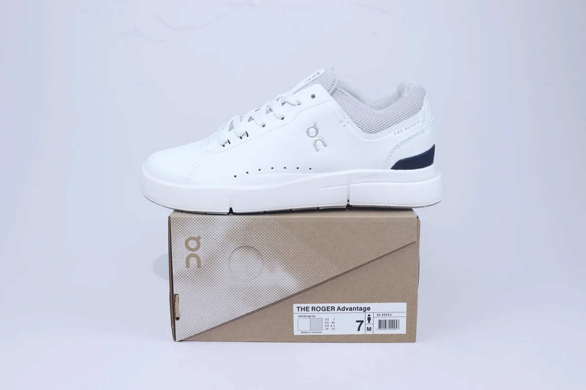 On Running On Running Cloudmonster The Roger Advantage White/Grey Sneakers White - 1