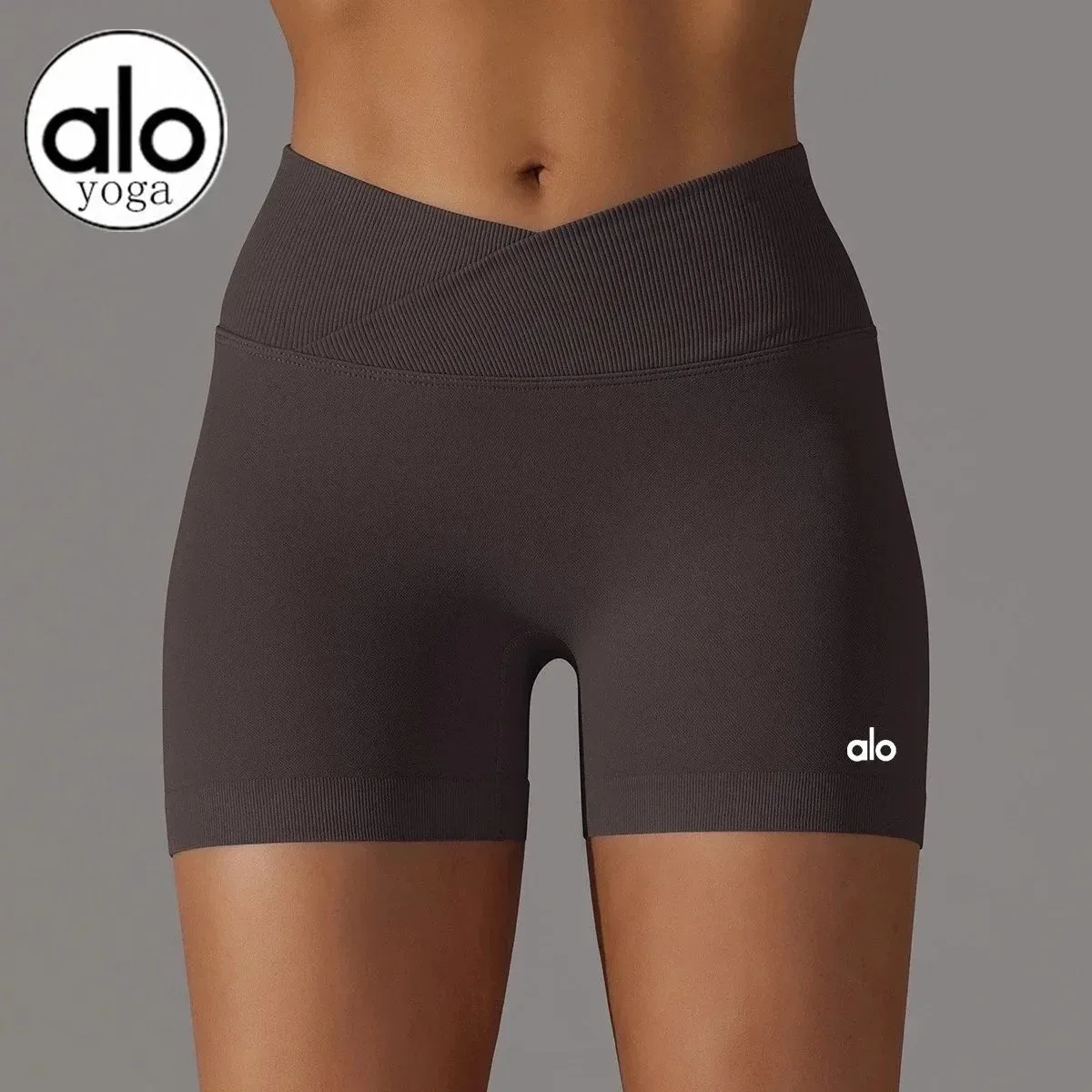 Alo Yoga Alo Yoga Deep Brown Seamless Shorts Brown - 1