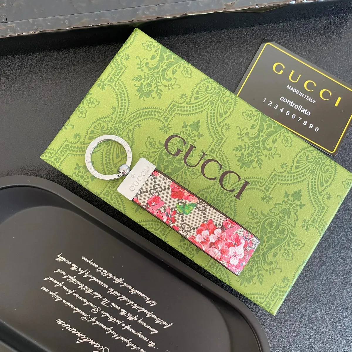 Gucci Gucci GG Marmont Floral Keychain Green - 1