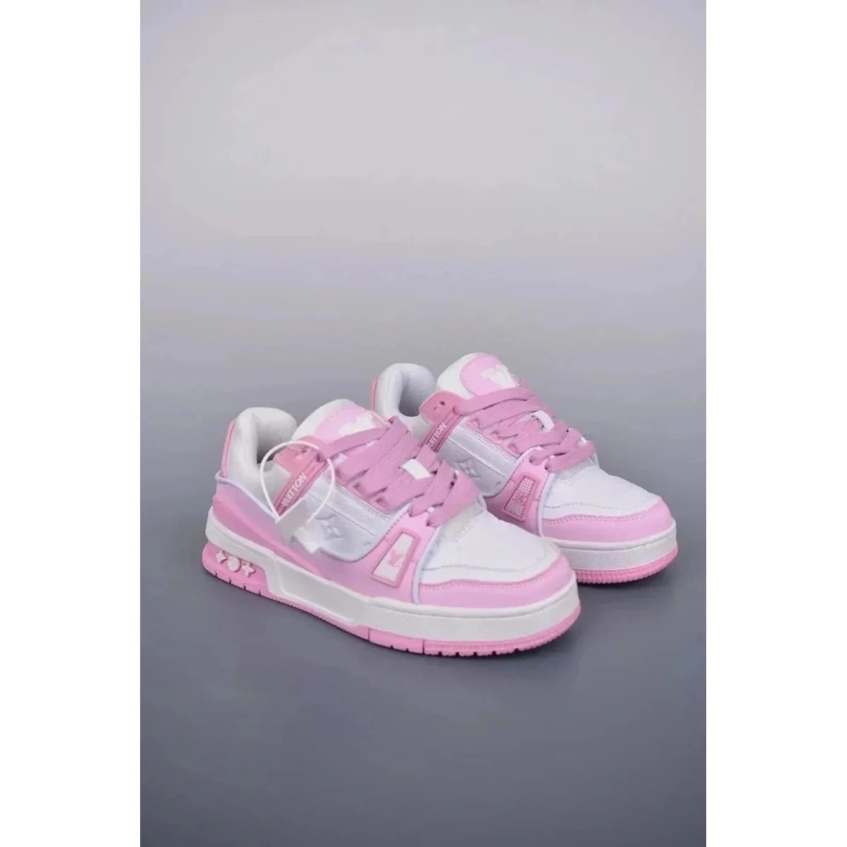 Louis Vuitton Louis Vuitton LV Trainer Pink/White Sneakers Pink