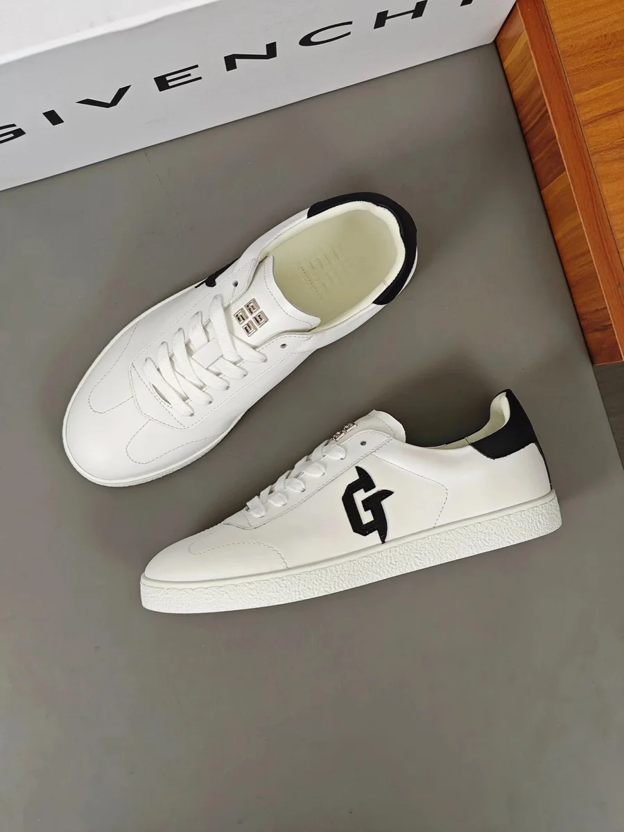 Givenchy Givenchy Antigona White & Black Sneakers White - 1