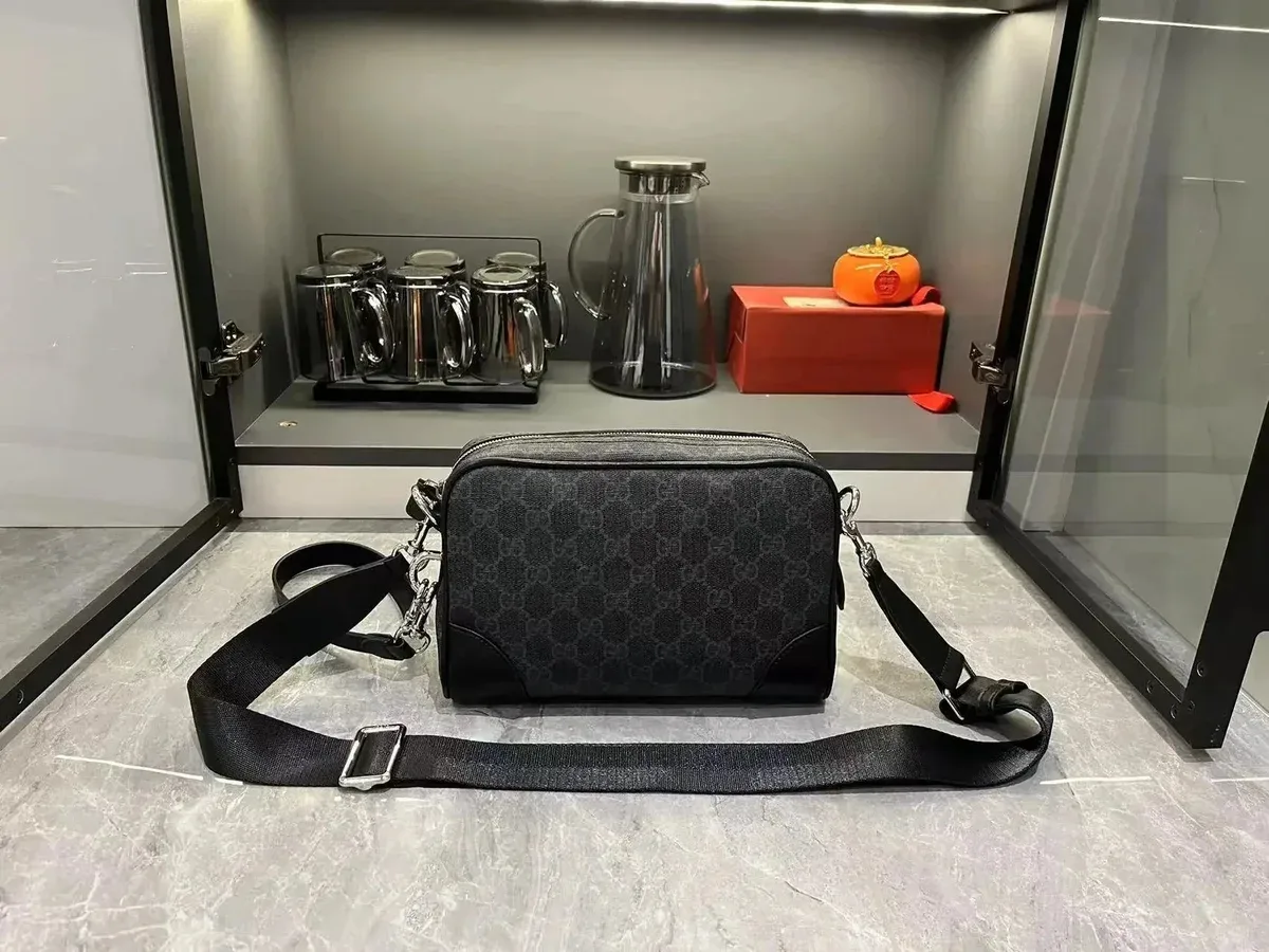Gucci Gucci GG Supreme Black Crossbody Bag Black