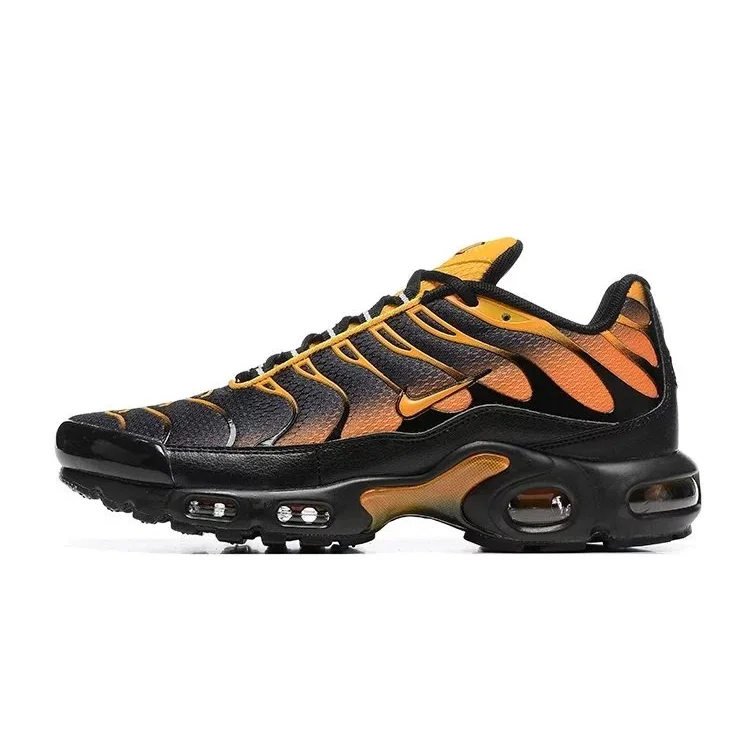 Nike Nike Air Max Plus Black/Orange Flame Sneakers Black