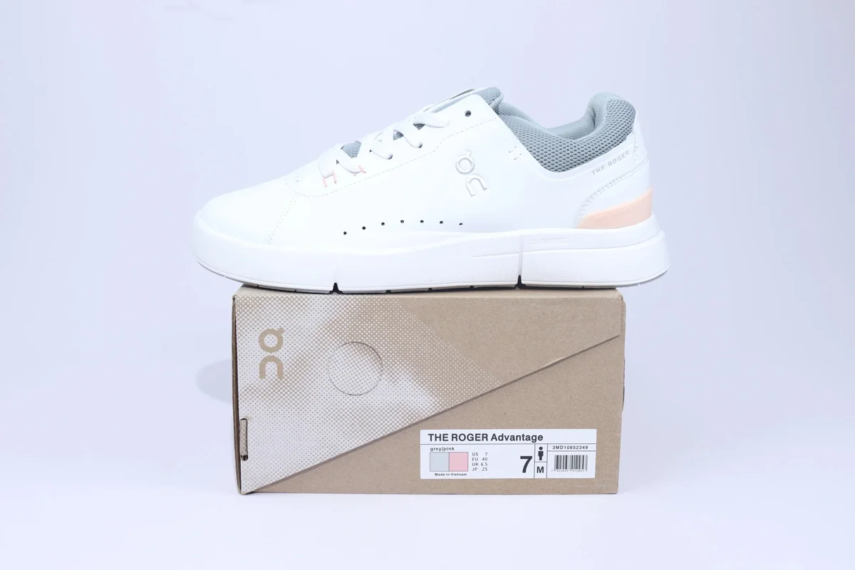 On Running On The Roger Advantage White Grey Pink Sneakers White - 1