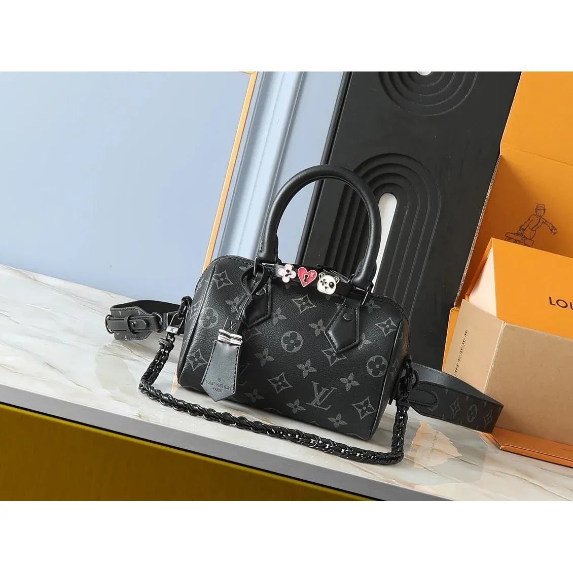 Louis Vuitton Louis Vuitton Speedy Monogram Black Handbag Black
