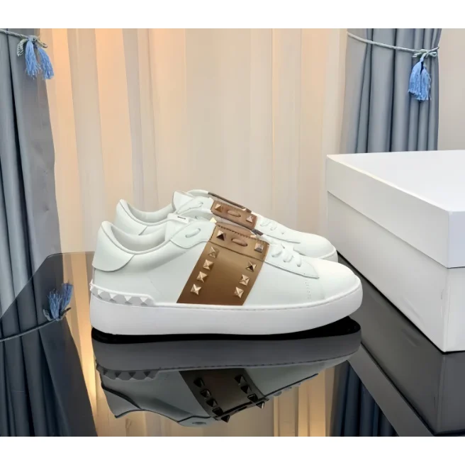 Valentino Valentino Rockstud White/Brown Leather Sneakers White - 1