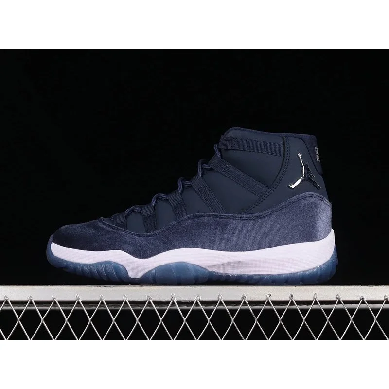 Jordan Jordan Air Jordan 11 Navy High-Top Sneaker Navy