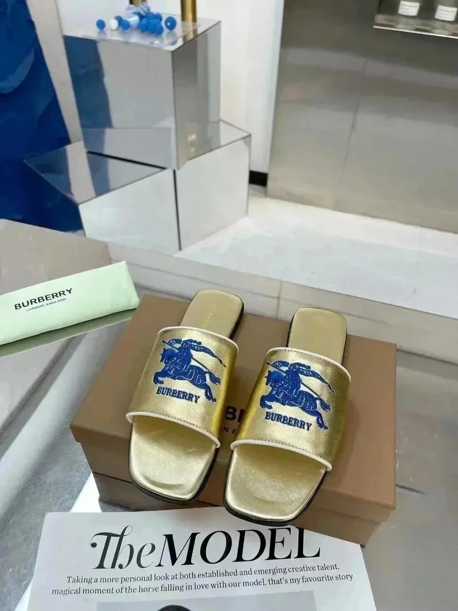 Burberry Burberry Knight Gold/Blue Equestrian Slides Gold