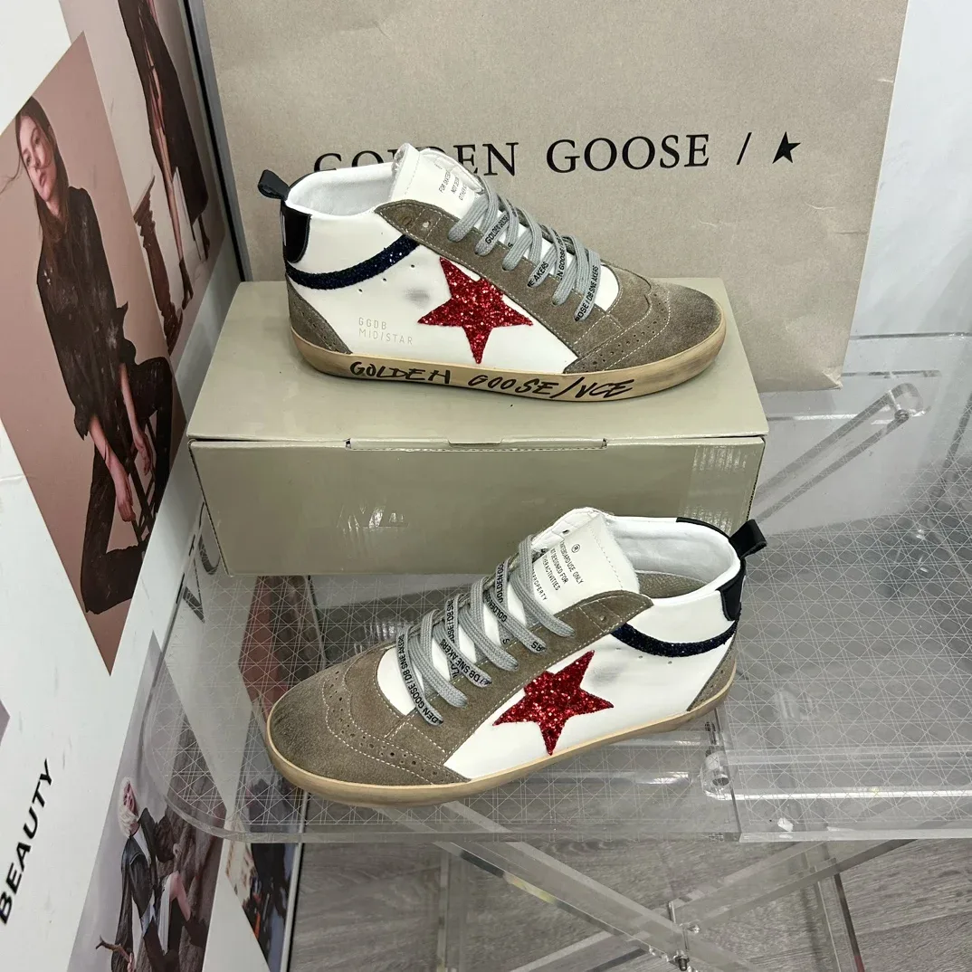 Golden Goose Golden Goose Super-Star Midstar Red Star Sneakers Beige - 1
