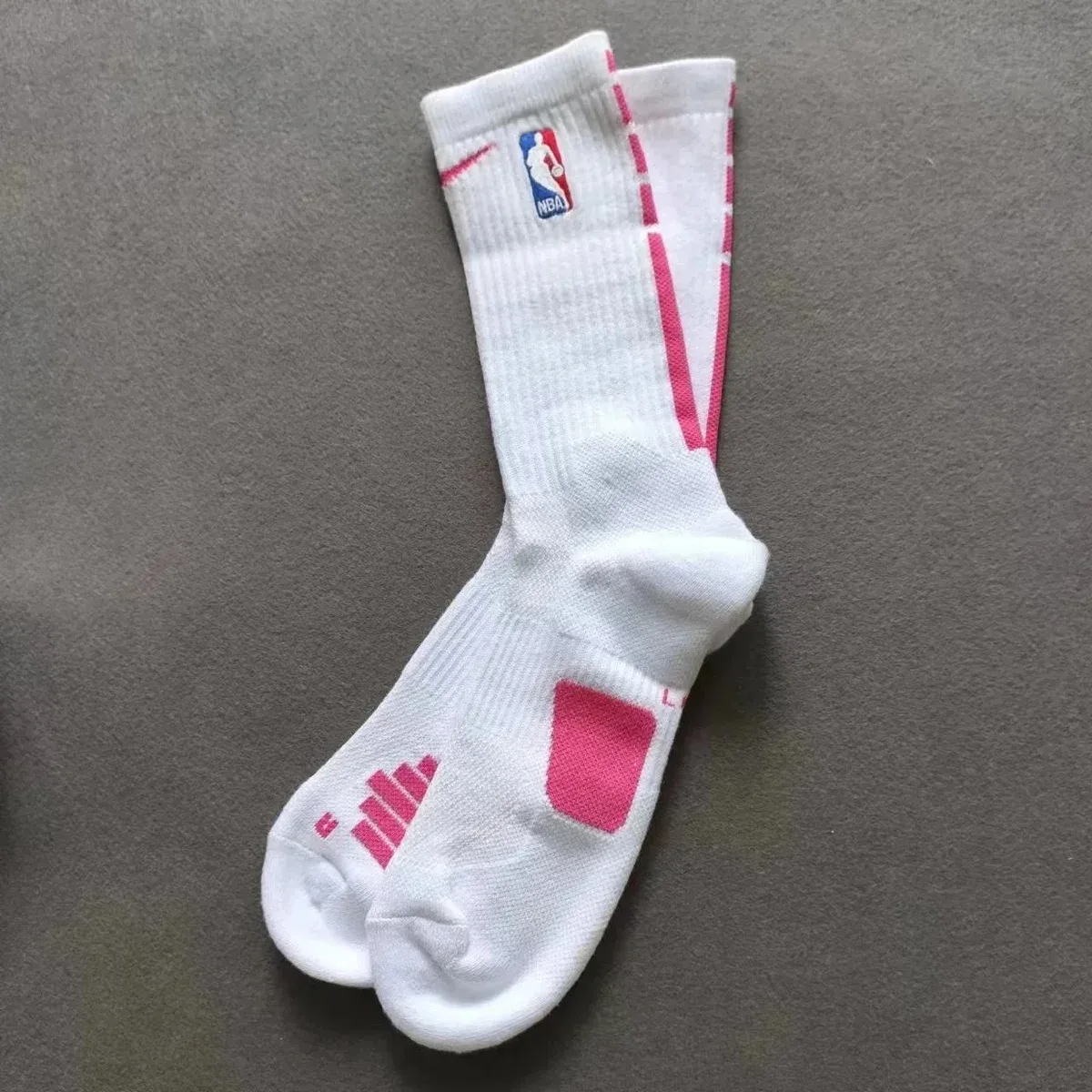 Nike Nike White/Pink NBA Crew Socks White