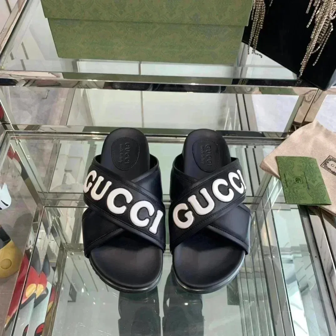 Gucci Gucci Black/White Logo Slide Sandals Black