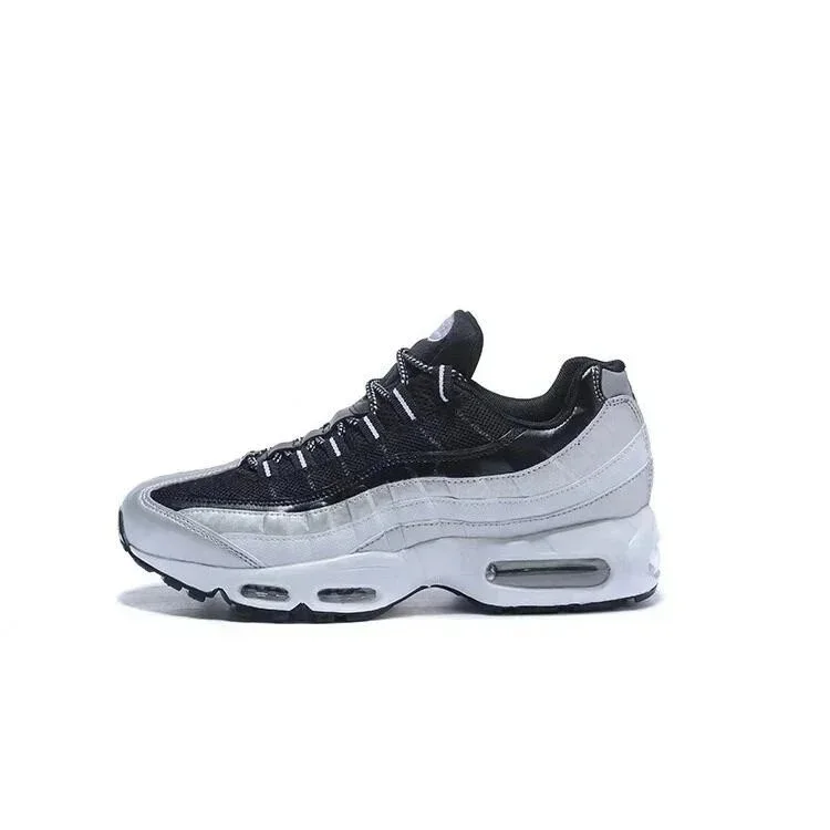 Nike Nike Air Max 95 Black/White Sneakers Black