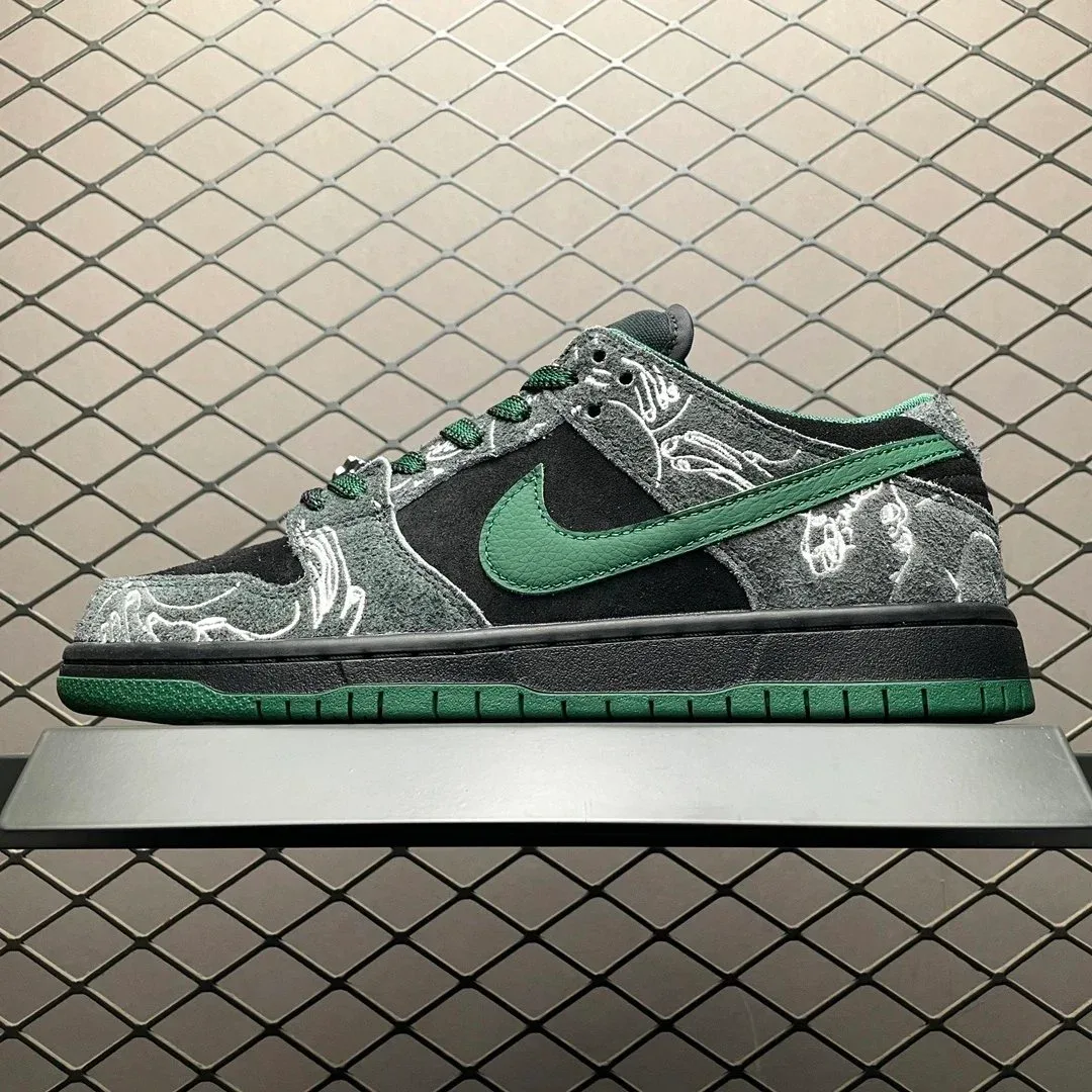 Nike Nike Dunk Low Green Graffiti Sneakers Multicolor