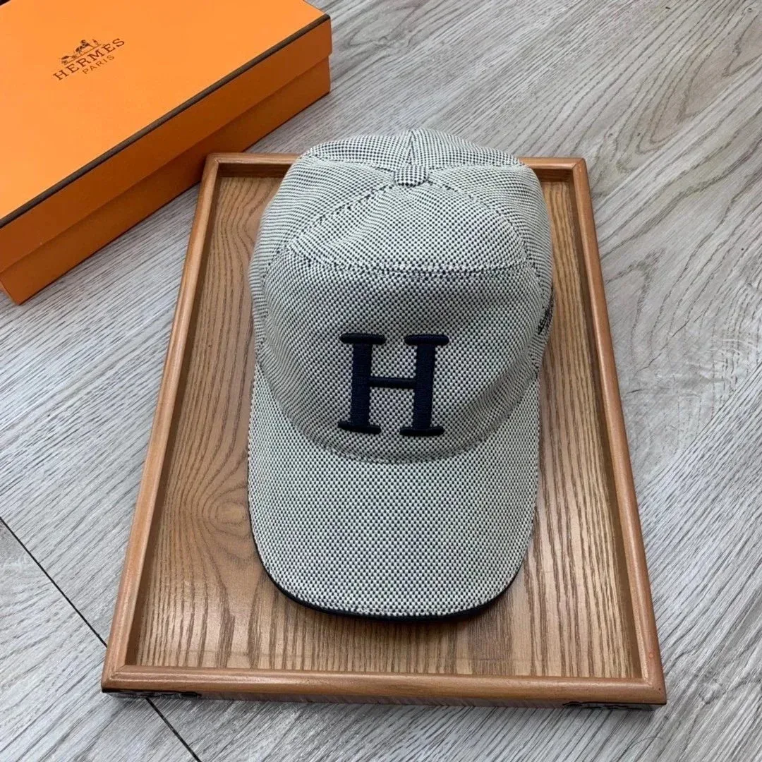 Hermès Hermès Baseball Cap Beige/Blue Beige