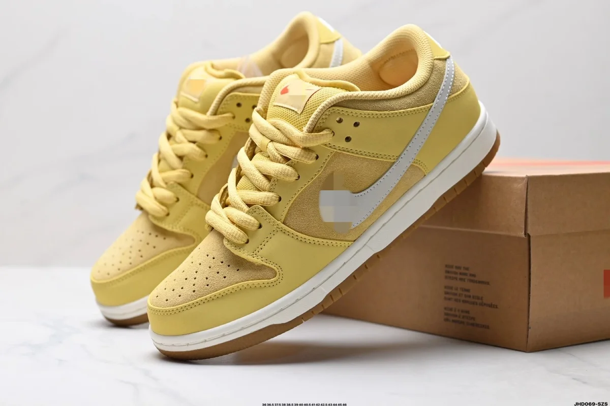 Nike Nike Dunk Low Top Plate OG Pure Original 6 Sneakers Yellow - 1
