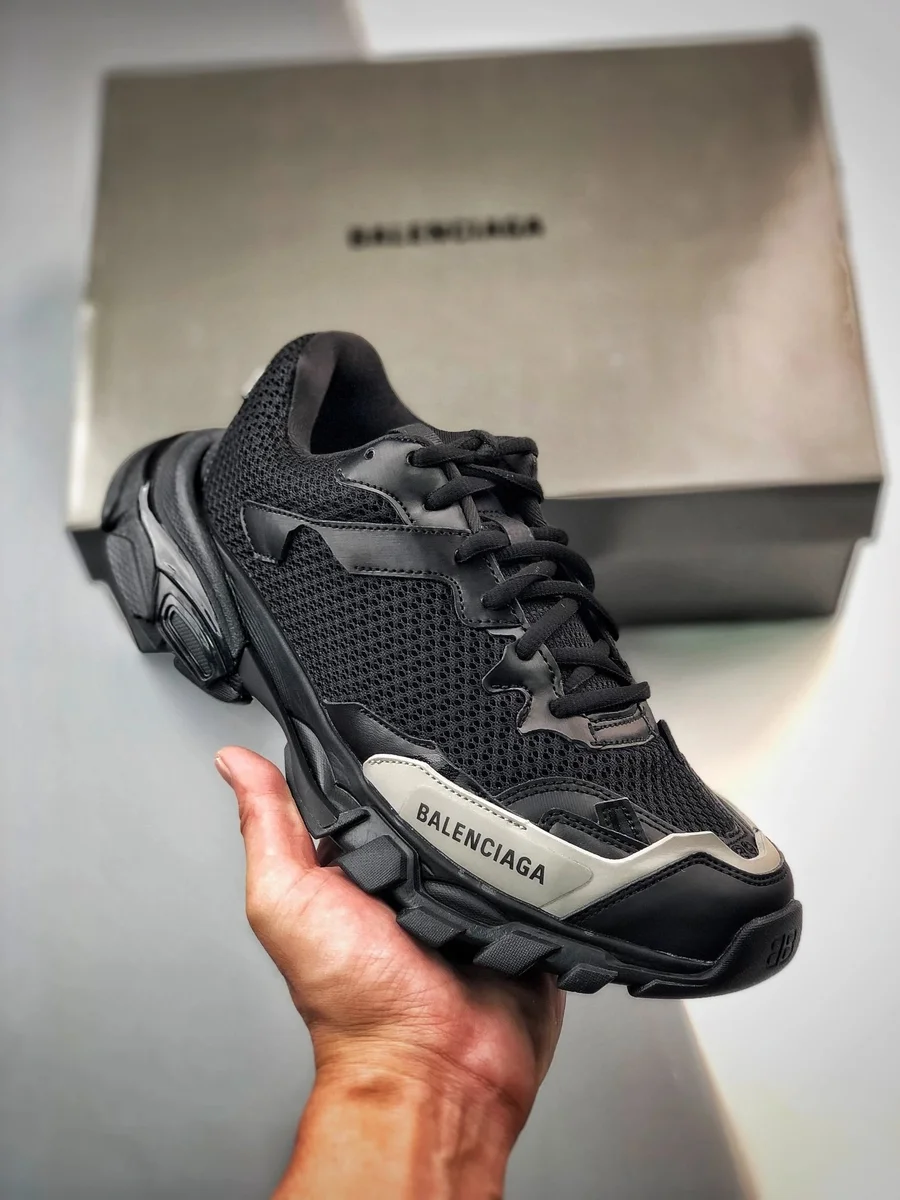 Balenciaga Balenciaga Track 33 (3代无LED) Black Sneakers Black - 1