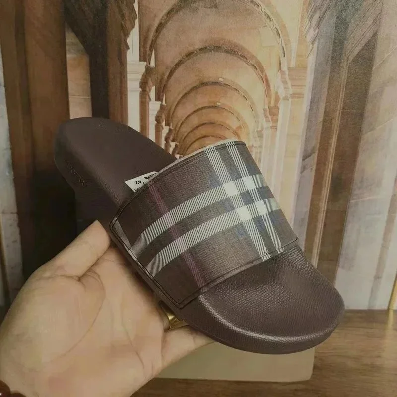 Burberry Burberry Vintage Check Brown Slide Sandal Brown