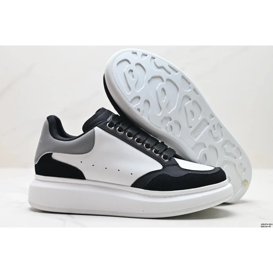 Alexander McQueen Alexander McQueen McQueen Oversized Black/White Sneakers Black - 1
