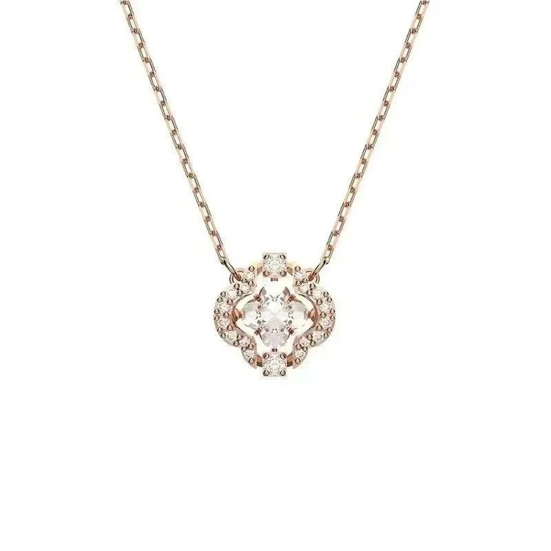 Van Cleef & Arpels Van Cleef & Arpels Alhambra Rose Gold Pendant Necklace Gold