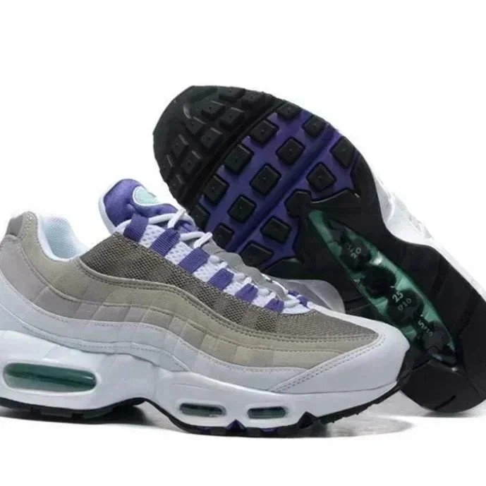 Nike Nike Air Max 95 Grey/Purple Sneakers Grey