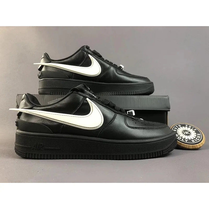 Nike Nike Air Force 1 Triple Black Sneakers Black - 1