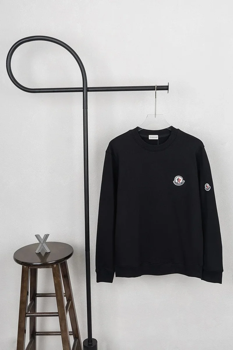 Moncler Moncler mon-07 Black Crewneck Sweatshirt Black