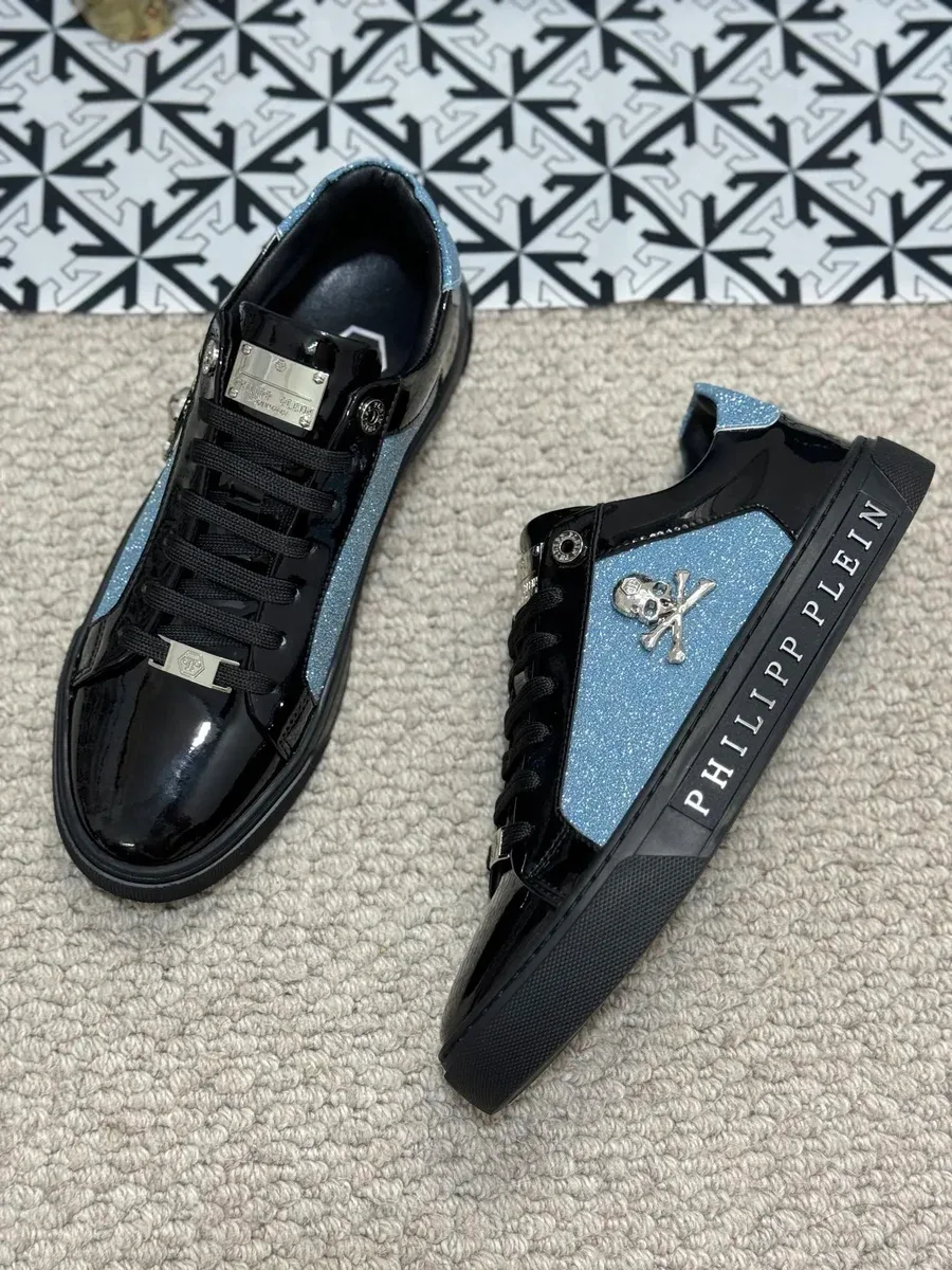 Philipp Plein Philipp Plein Skull Embellished Black & Blue Sneakers Black - 1