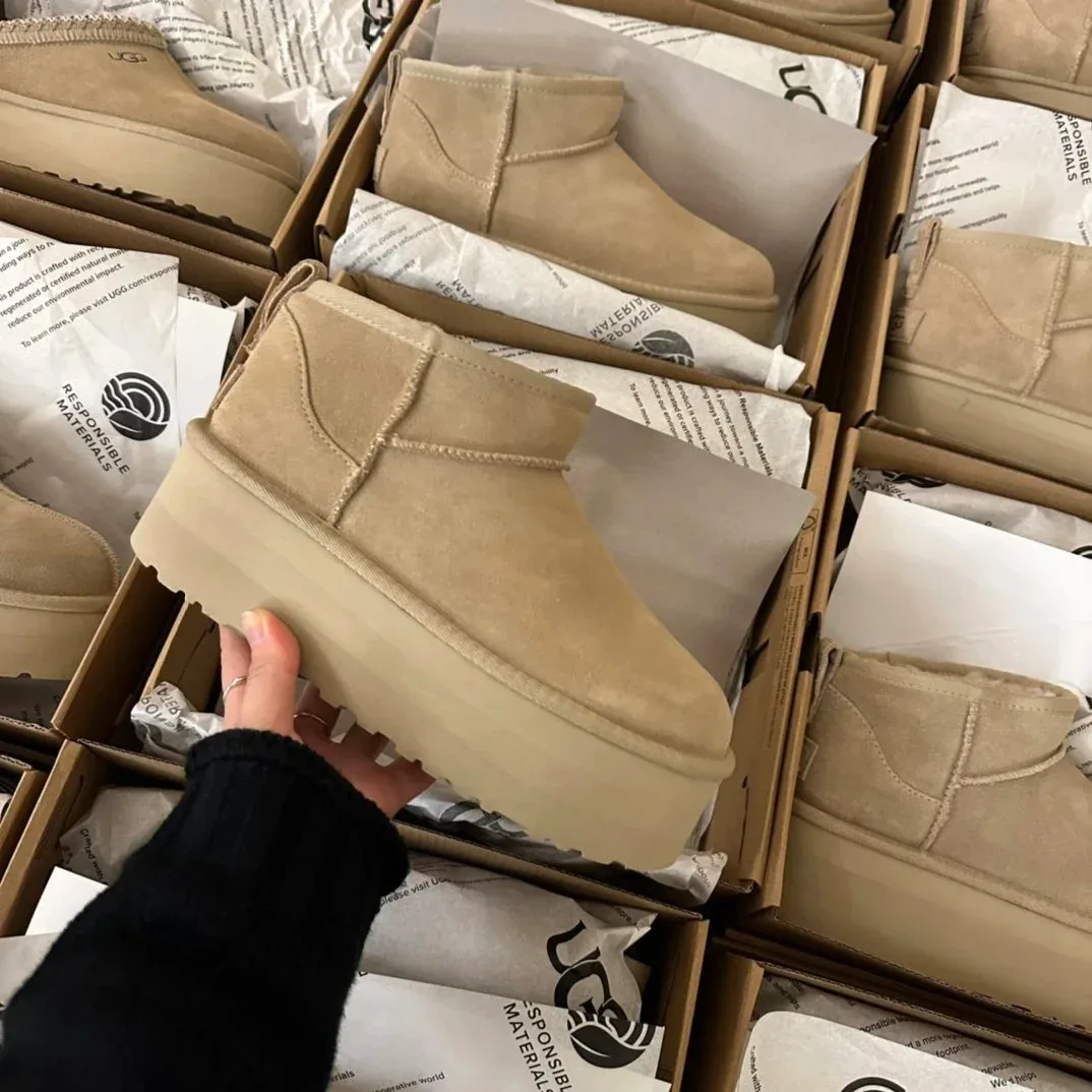 UGG UGG Classic Short Mini Boots Beige厚底芥菜籽跟高5cm Beige