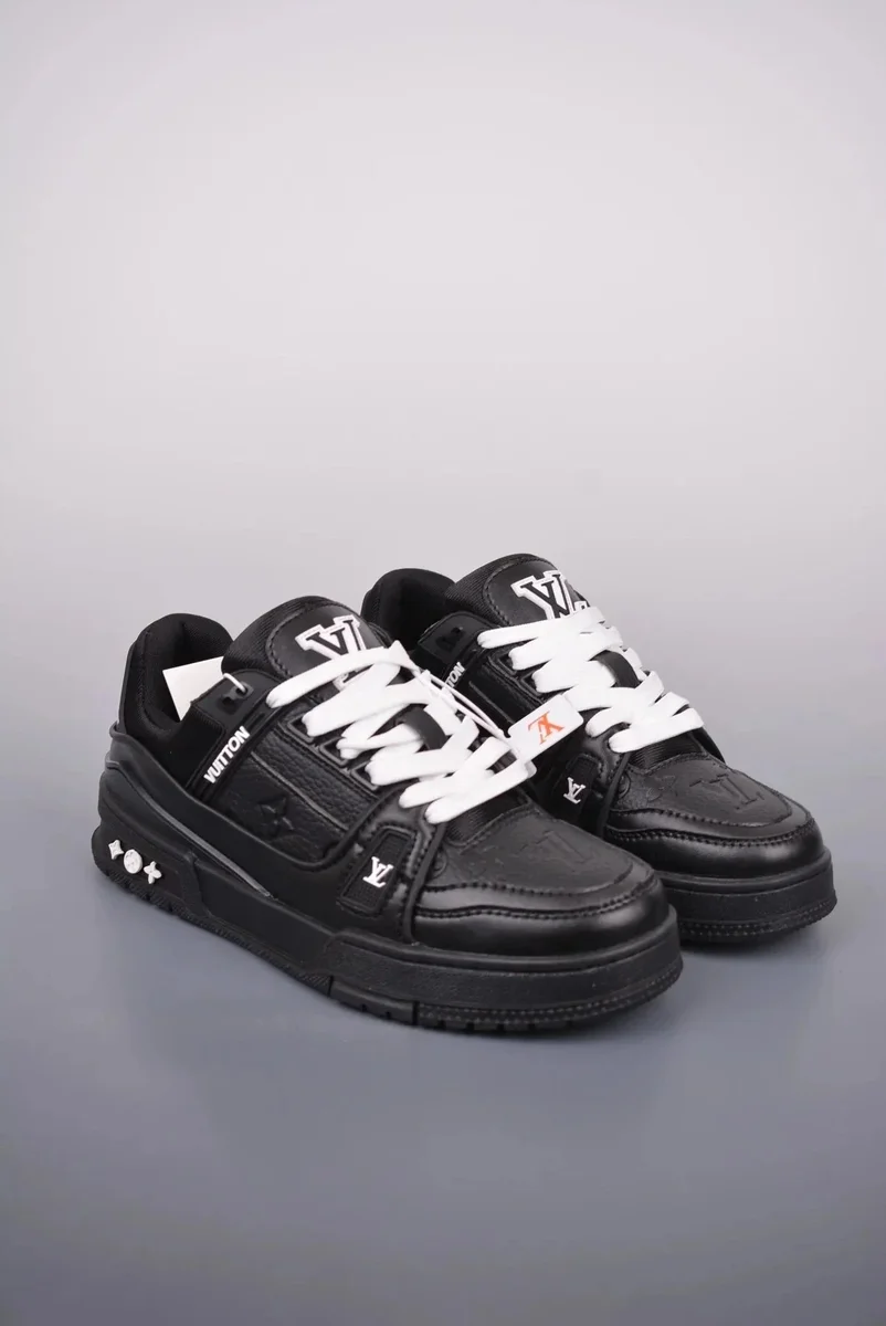 Louis Vuitton Louis Vuitton LV Trainer TX-18 Black/White Sneakers Black