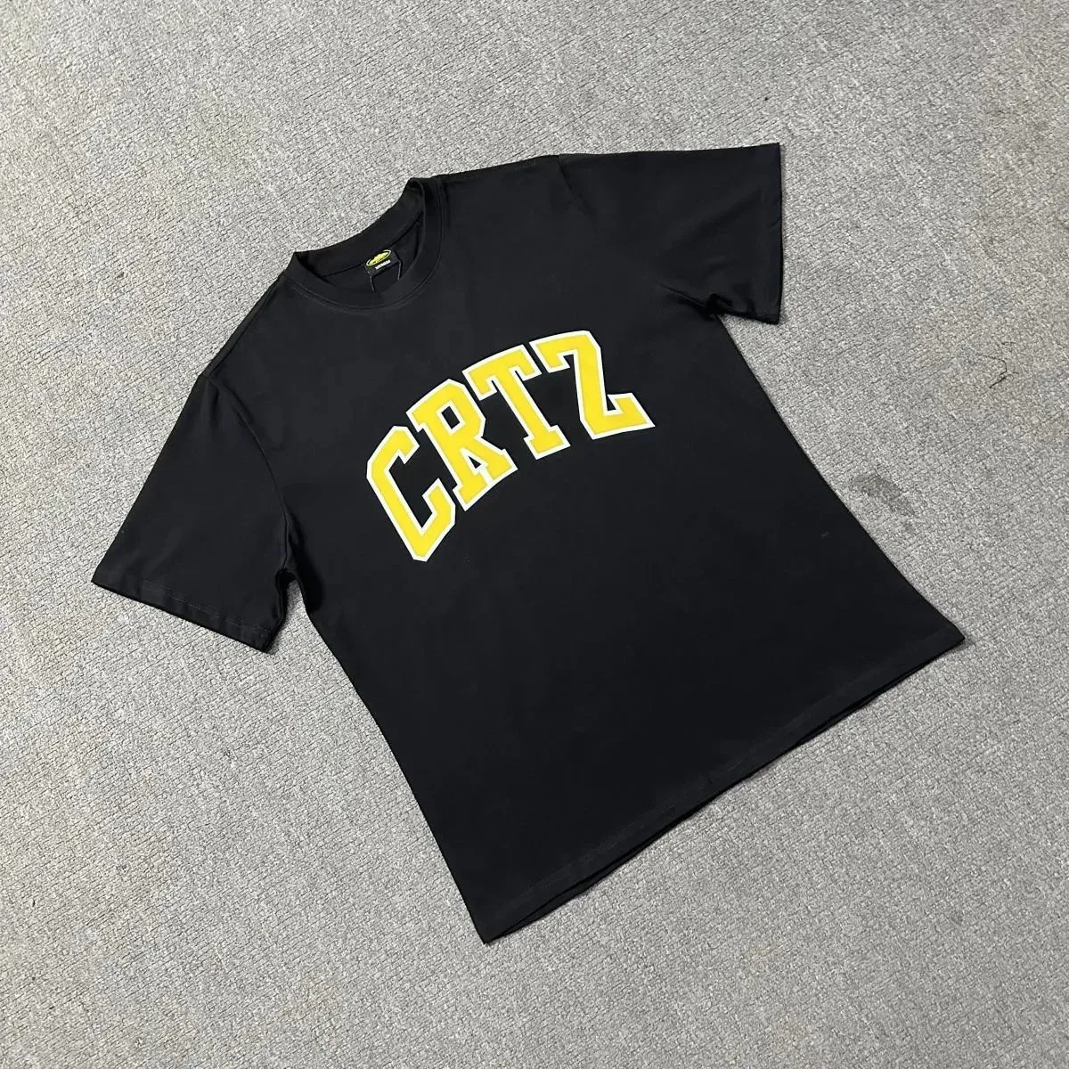 Corteiz Corteiz CRTZ Yellow Logo Black T-Shirt Black - 1