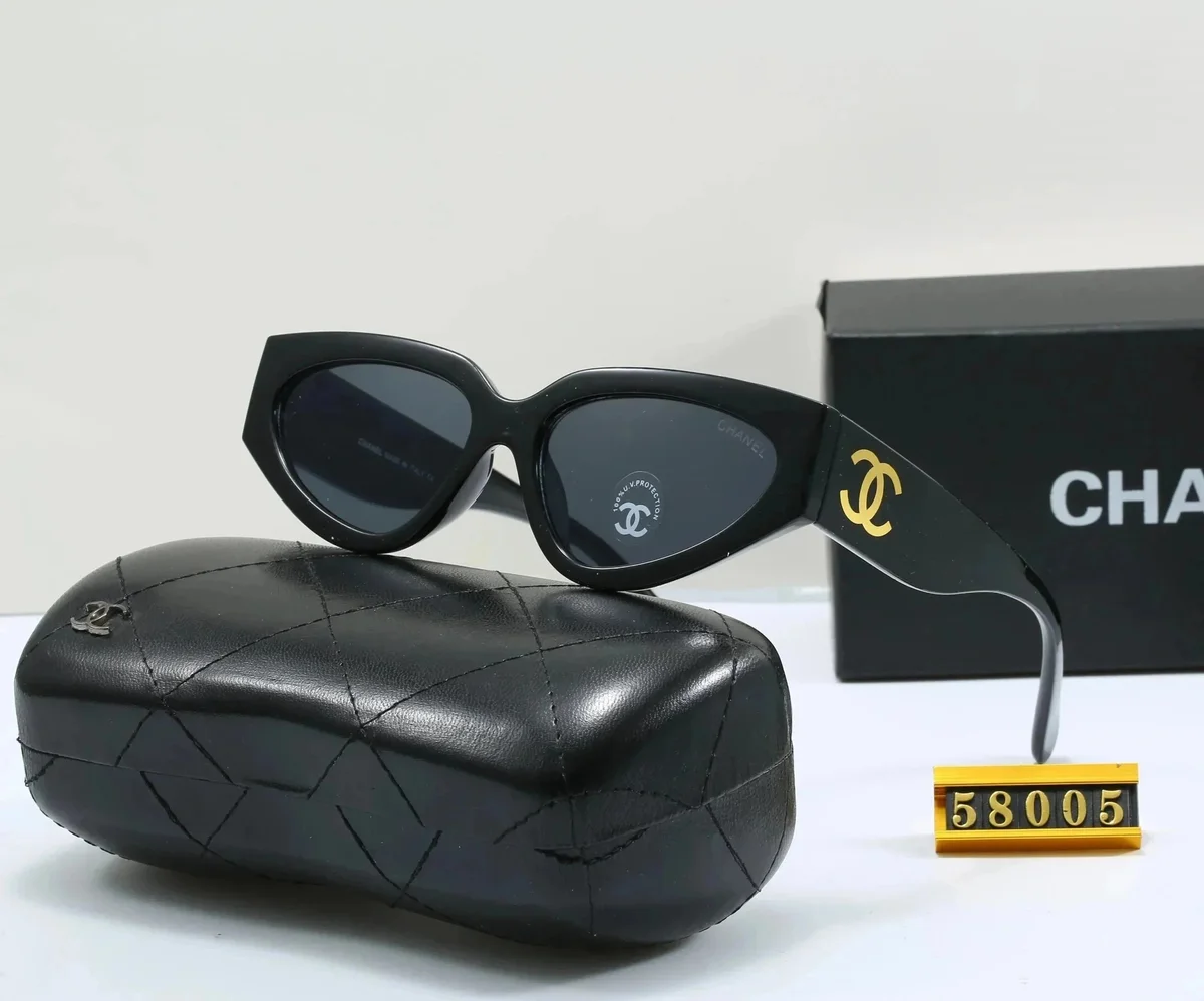 Chanel Chanel Classic Flap Black Cat-Eye Sunglasses Black