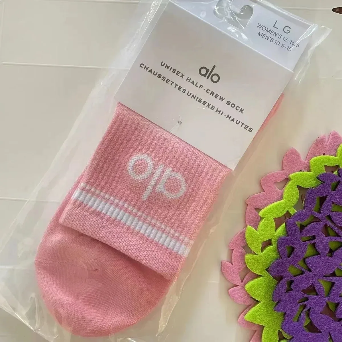 Alo Yoga Alo Yoga Pink/White Half-Crew Socks Pink - 1