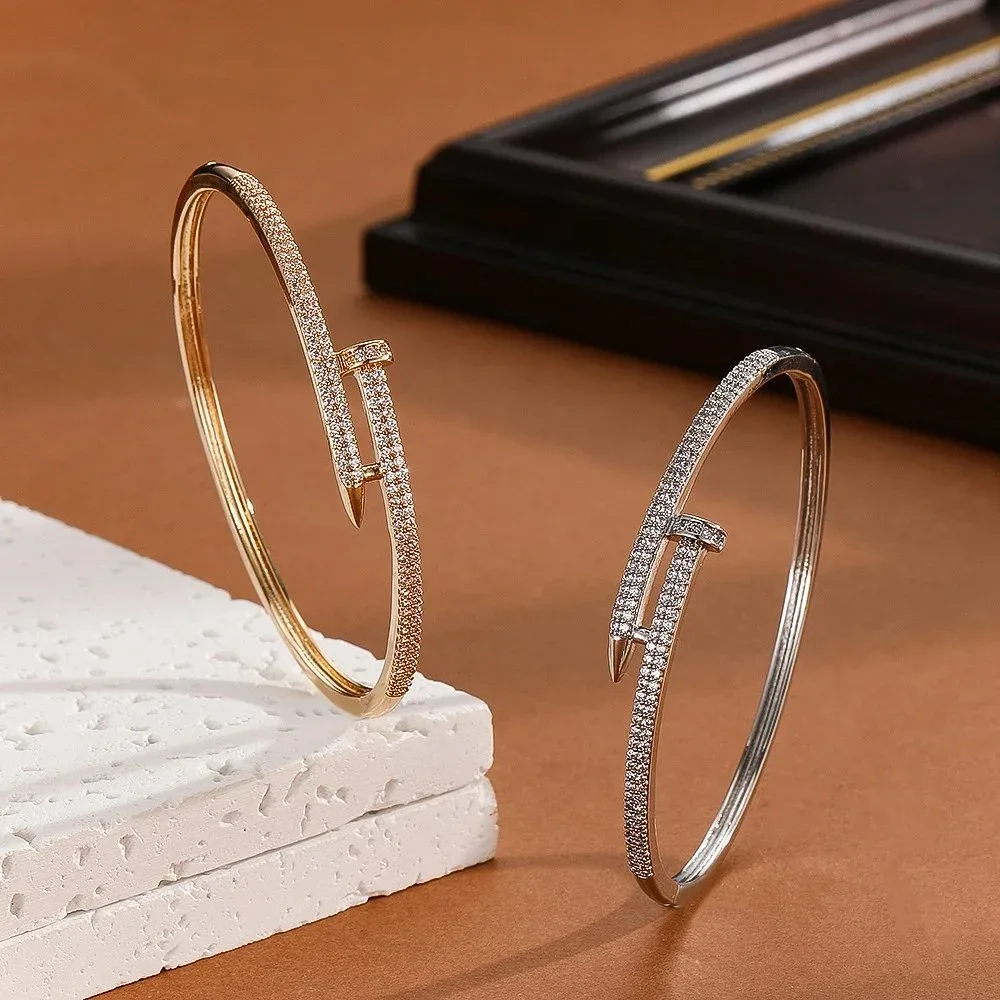 Other 18K Gold Fine Nail Bracelet Jewelry Gold - 1