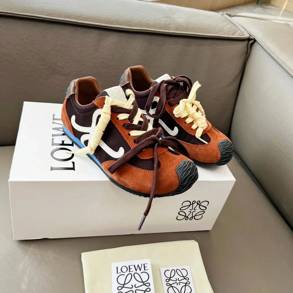 Loewe Loewe Anagram Brown/Beige Sneakers Brown