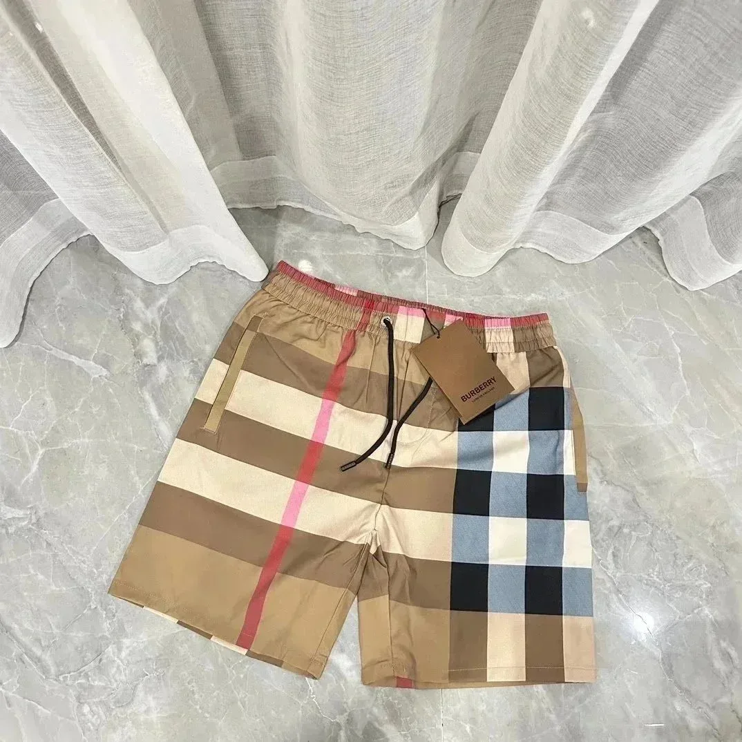 Burberry Burberry Vintage Check Beige/Blue/Black Shorts Beige