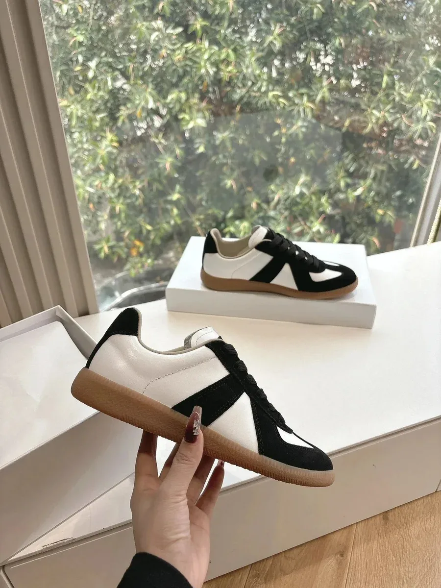 Maison Mihara Yasuhiro Maison Mihara Yasuhiro OG Style 36 Black & White Sneakers Black - 1
