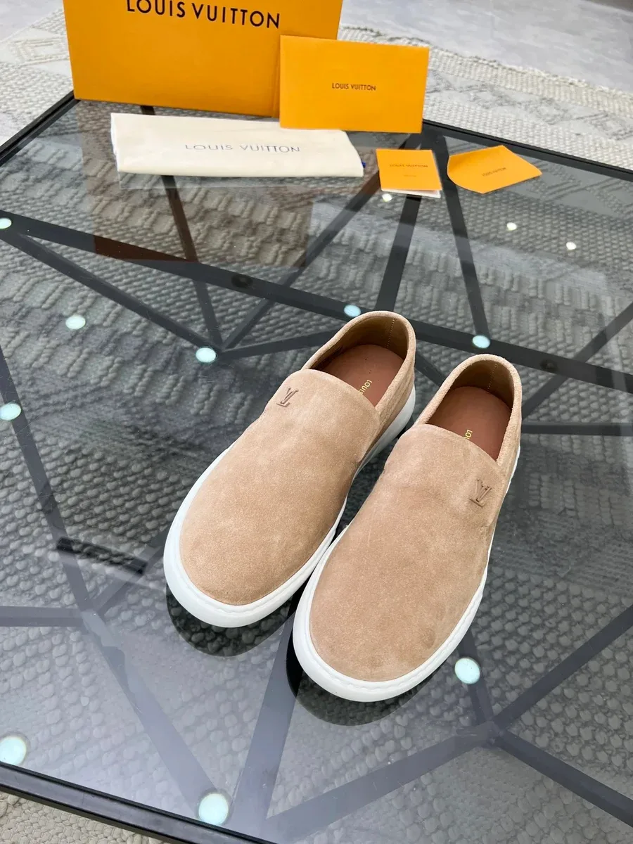 Louis Vuitton Louis Vuitton Court Sole Beige/White Slip-On Sneakers Beige