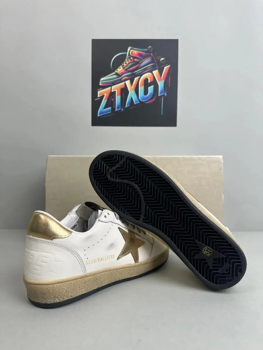 Golden Goose Golden Goose Super-Star Ballstar White/Gold Sneakers White - 1